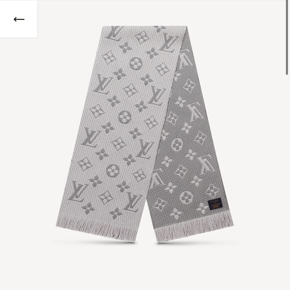 AUTHENTIC Louis Vuitton Logo mania scarf